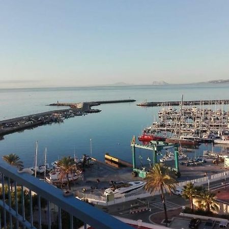 Апартаменты Vista Al Faro Эстепона Экстерьер фото